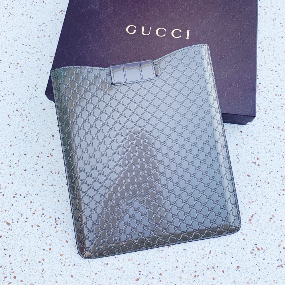 NWT Authentic Gucci Patent Leather GG Ipad Case Gray